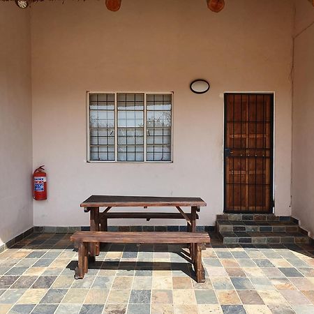 Lagai Roi Guesthouse Boshoek Exterior foto
